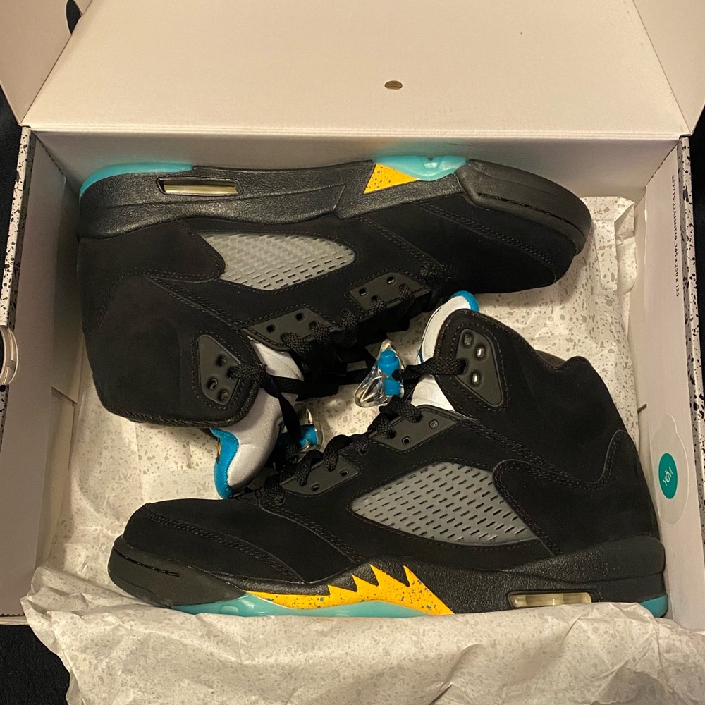 Jordan Men's Black Retro 5 Sneakers with Teal and Yellow Accents